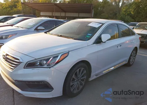 2015 Hyundai Sonata Sport z USA, uszkodzony, nr VIN 5NPE34AF9FH093670